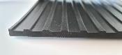 Tapis 408 - Stries medium - SBR Noir 70sh - 10mx1m20 - ép 6mm 